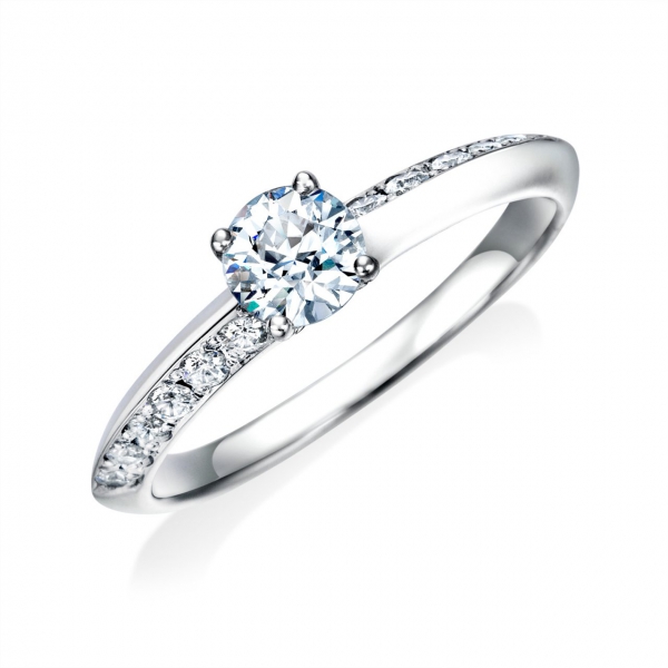 DR-94《オーバーエクセレント|Over Excellent》婚約指輪／ダイヤモンドの輝きに動きを与えるデザイン